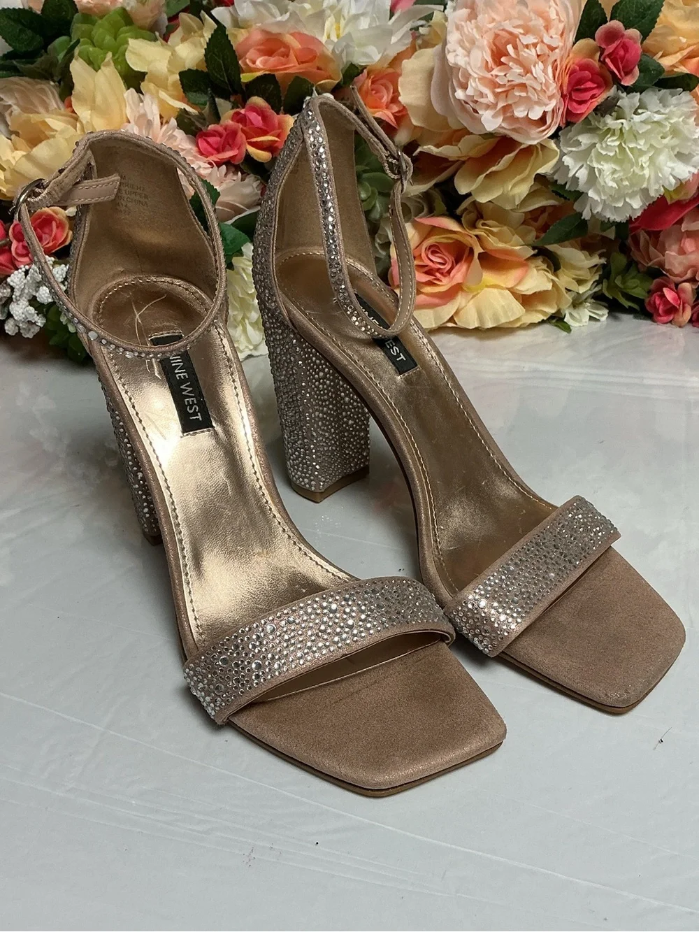 Nine West Rhinestone Block Heel Ankle Strap Sandals Champagne Shimmer Size 8M